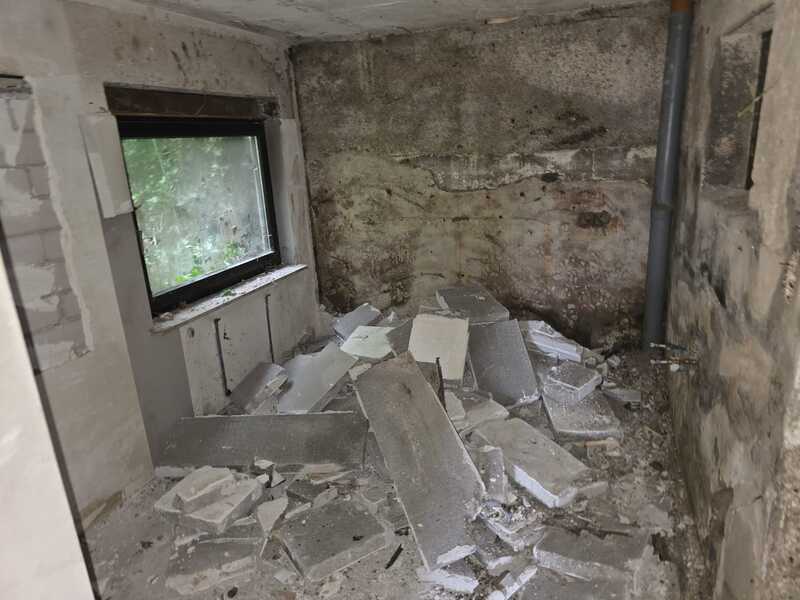 Abbruch Wohnhaus in Eich - Letzte Phasen
